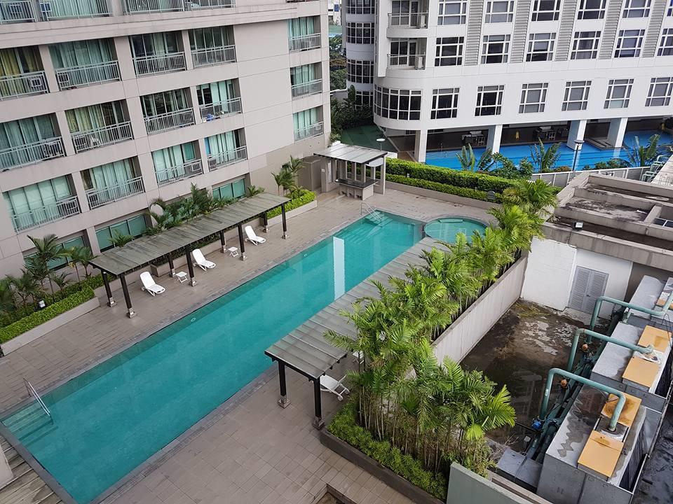 Ortigas 2 Bedroom Corner Unit With 2 Queen Across Shangrila マニラ市 エクステリア 写真